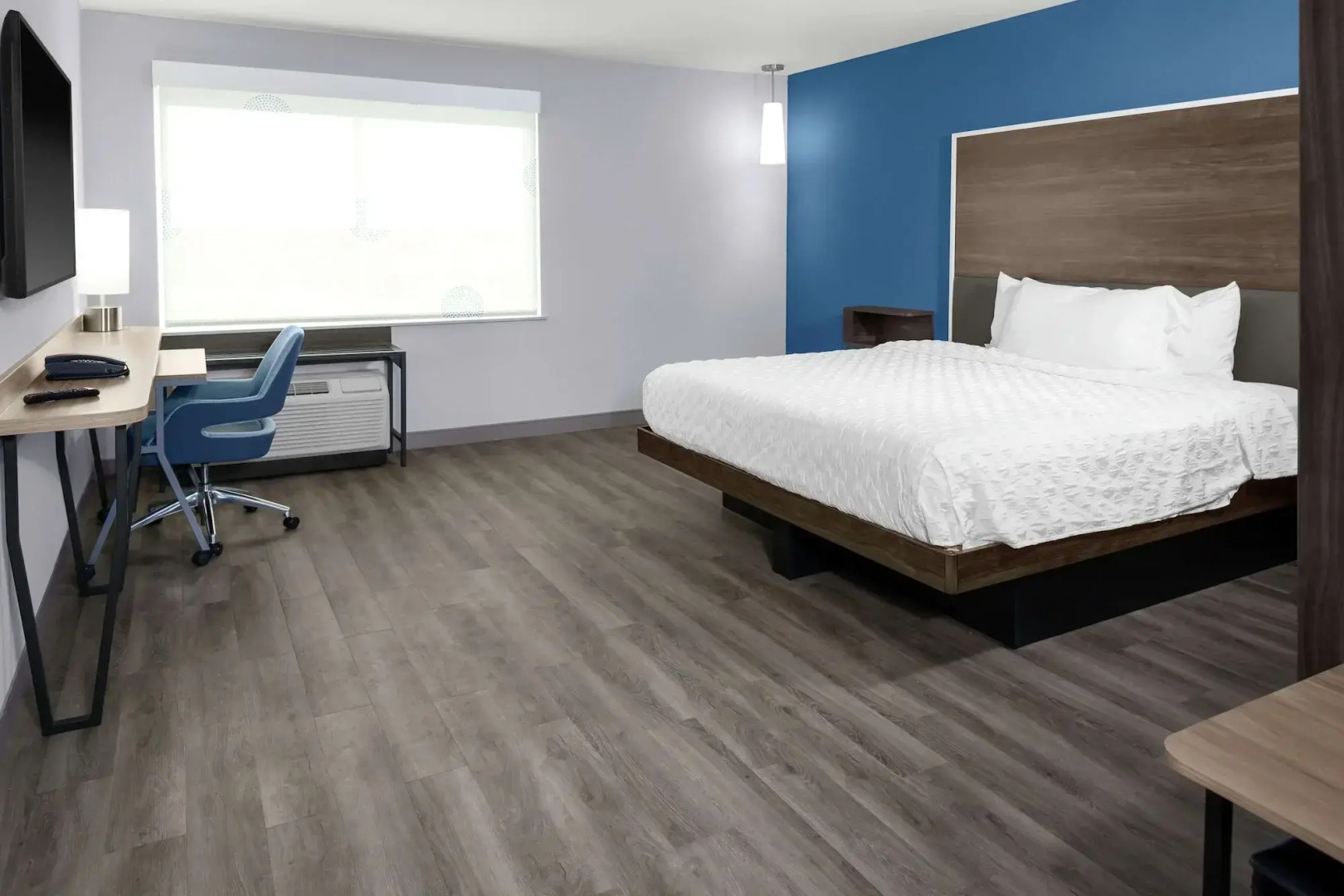 Tru by Hilton Gilbert