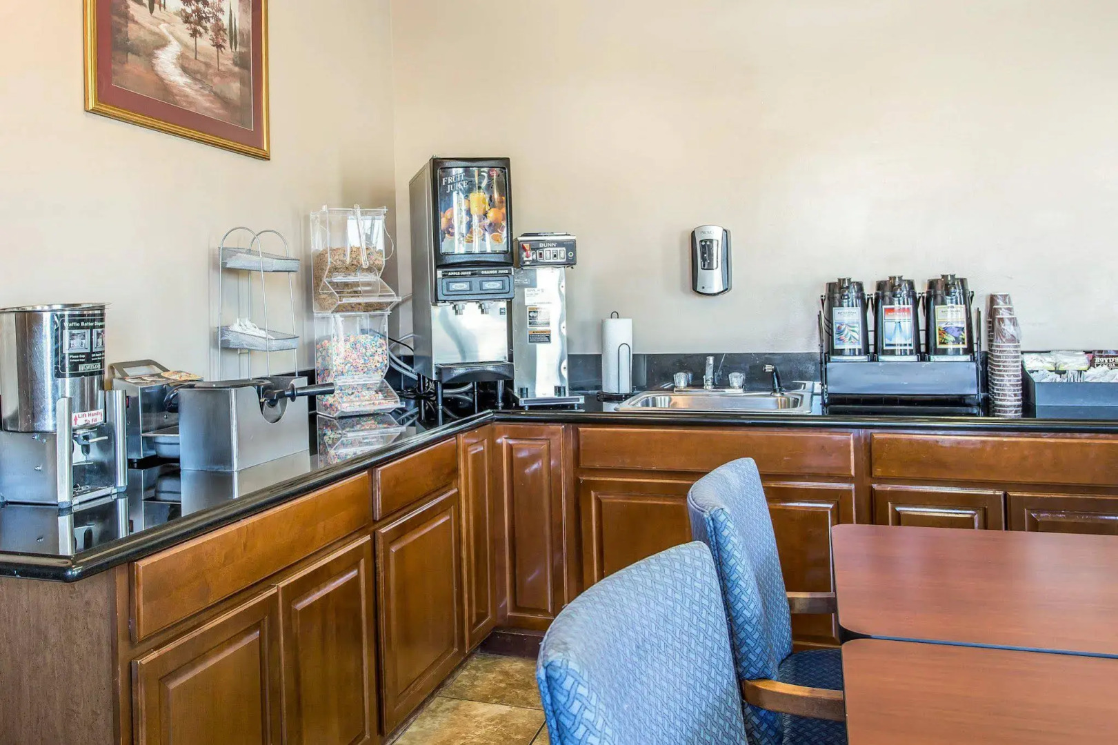 Riverton Inn & Suites