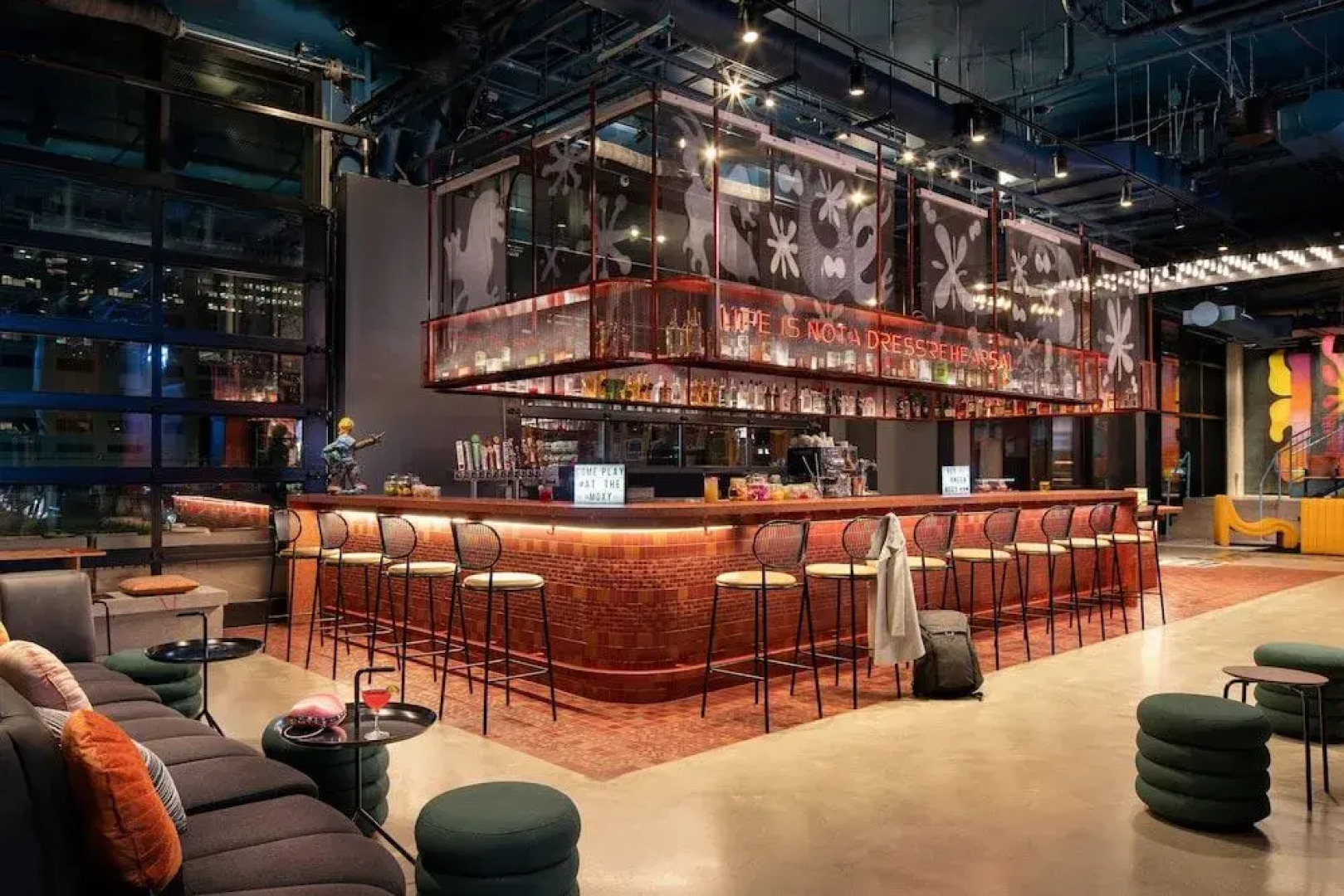 Moxy Oakland Downtown, A Marriott Hotel