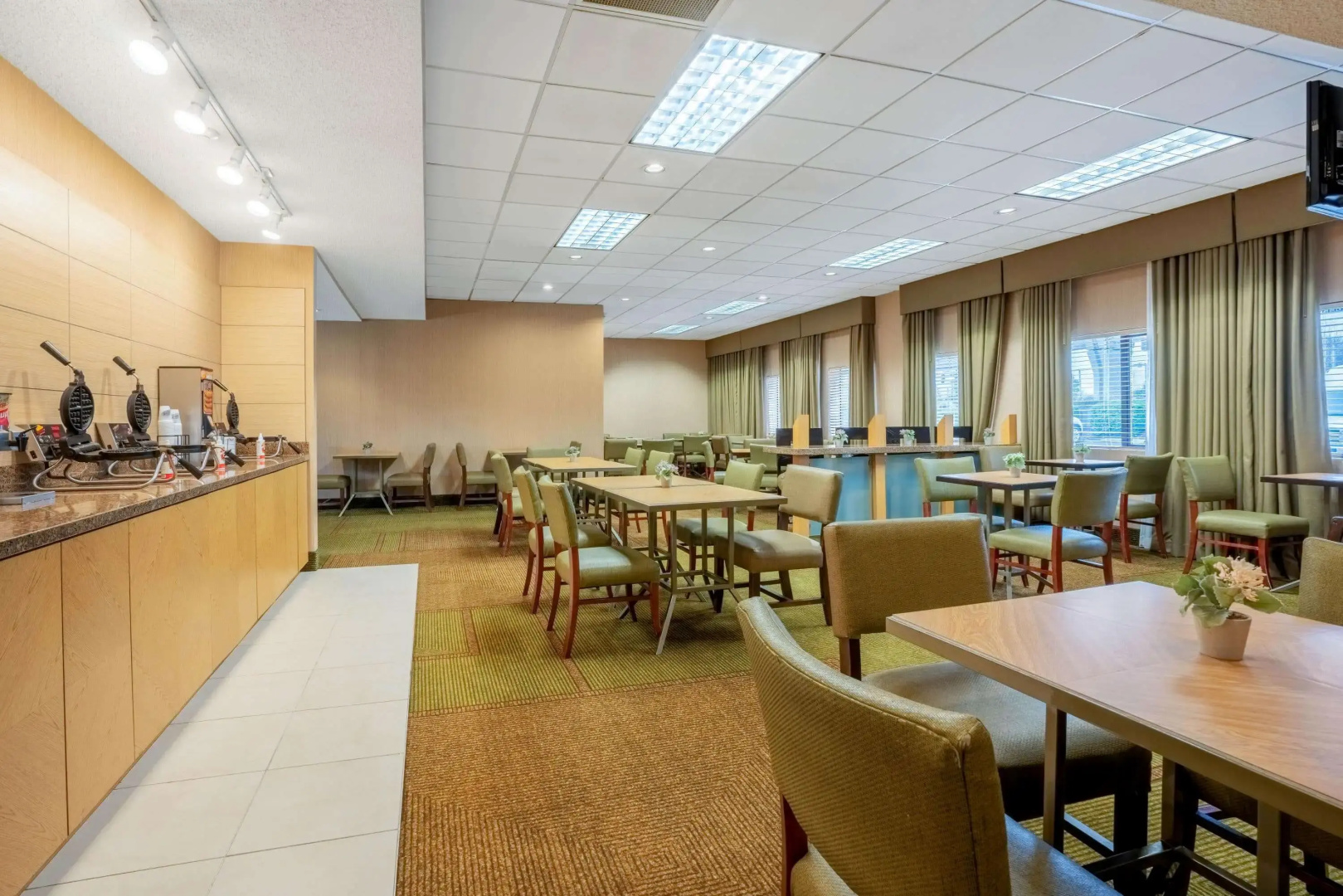 La Quinta Inn & Suites by Wyndham Seattle Sea-Tac Airport