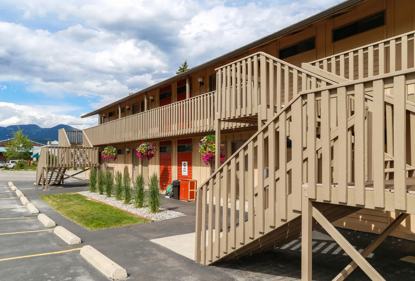 Best Western Rocky Mountain Lodge