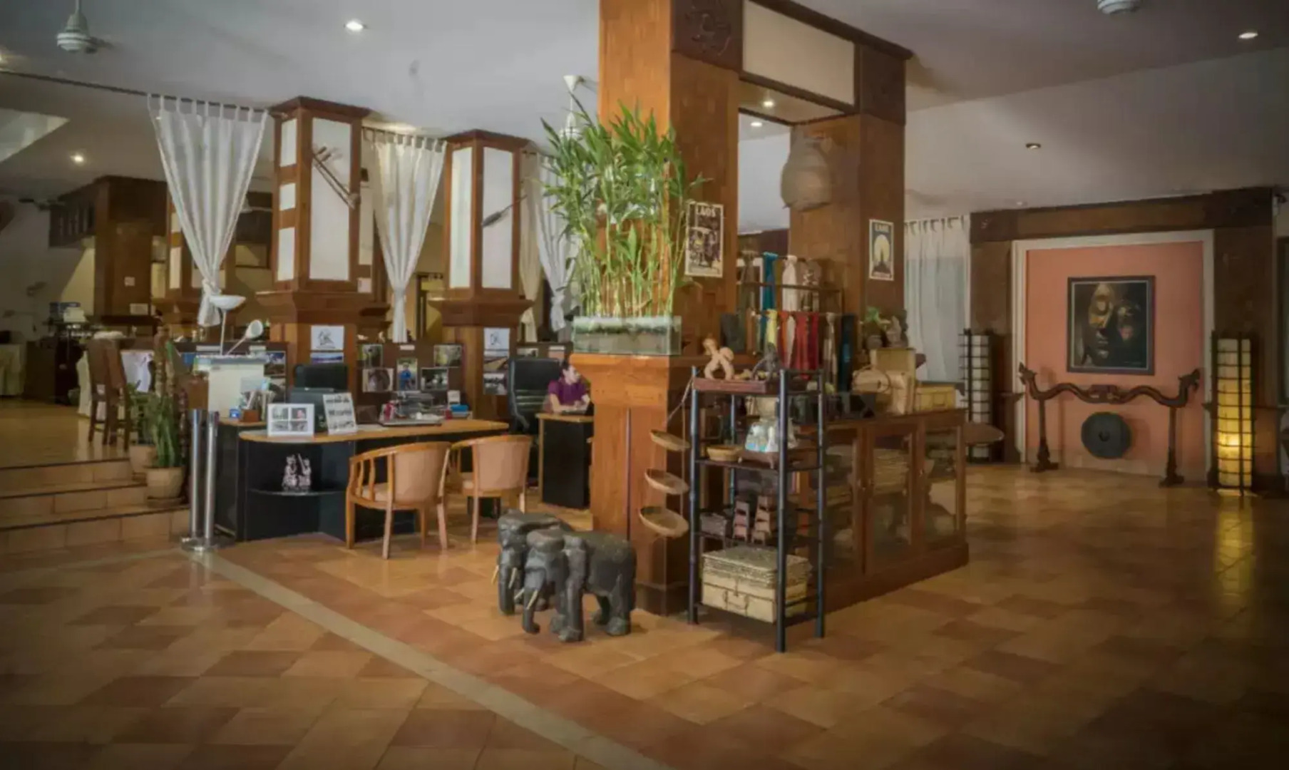 Pakse Hotel & Restaurant