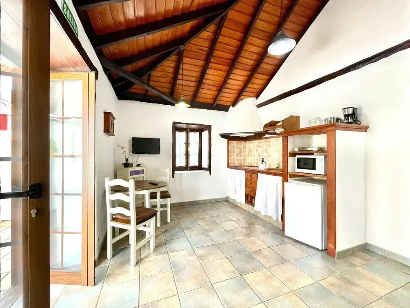 Bungalow 1 con Wifi A C BBQ Piscina en La Palma