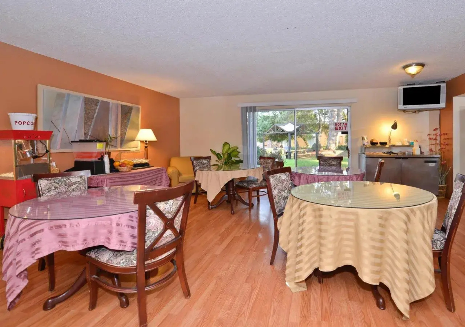 Interurban Suites Hotel