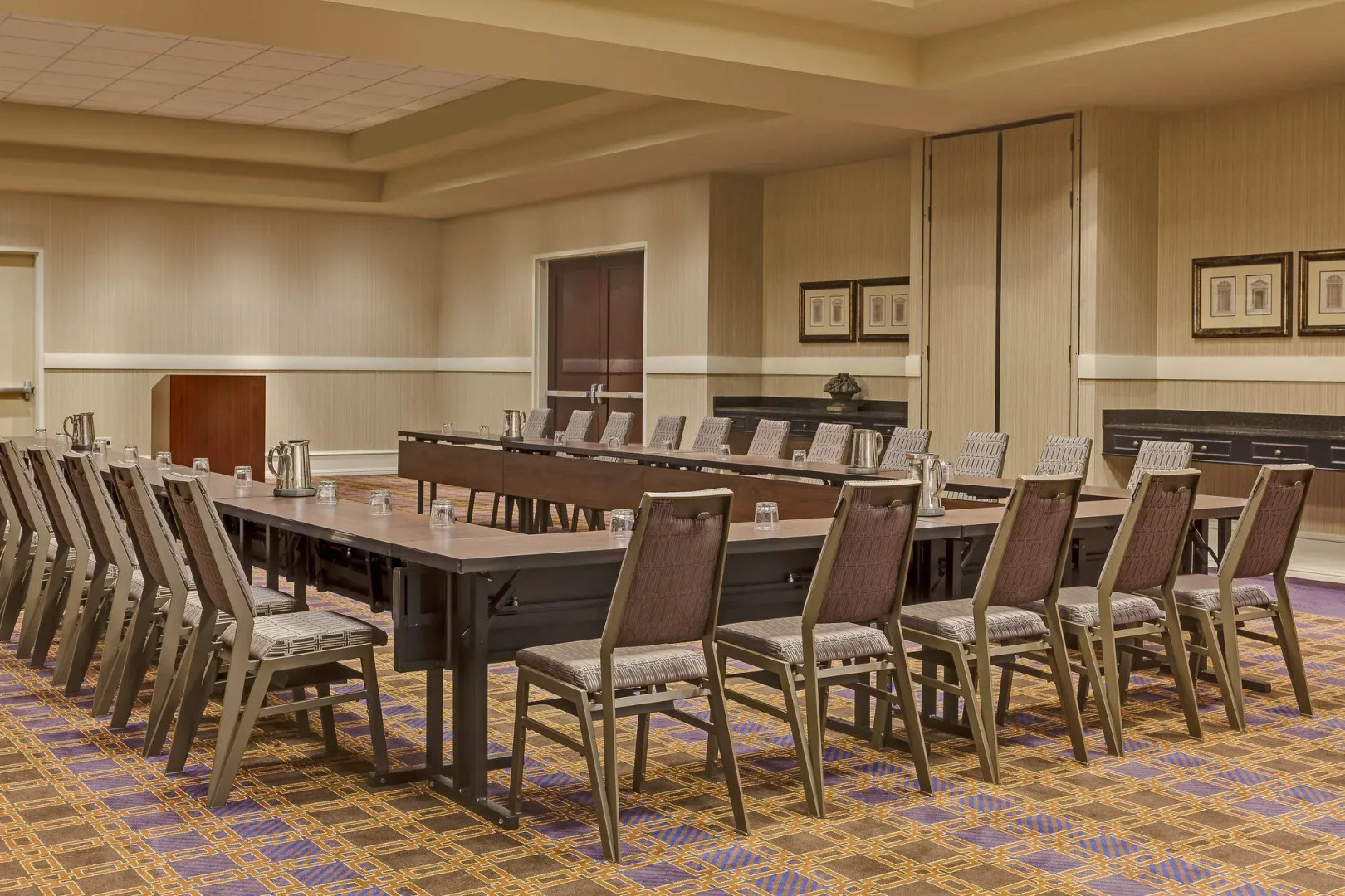 Sheraton Overland Park Hotel at the Convention Center