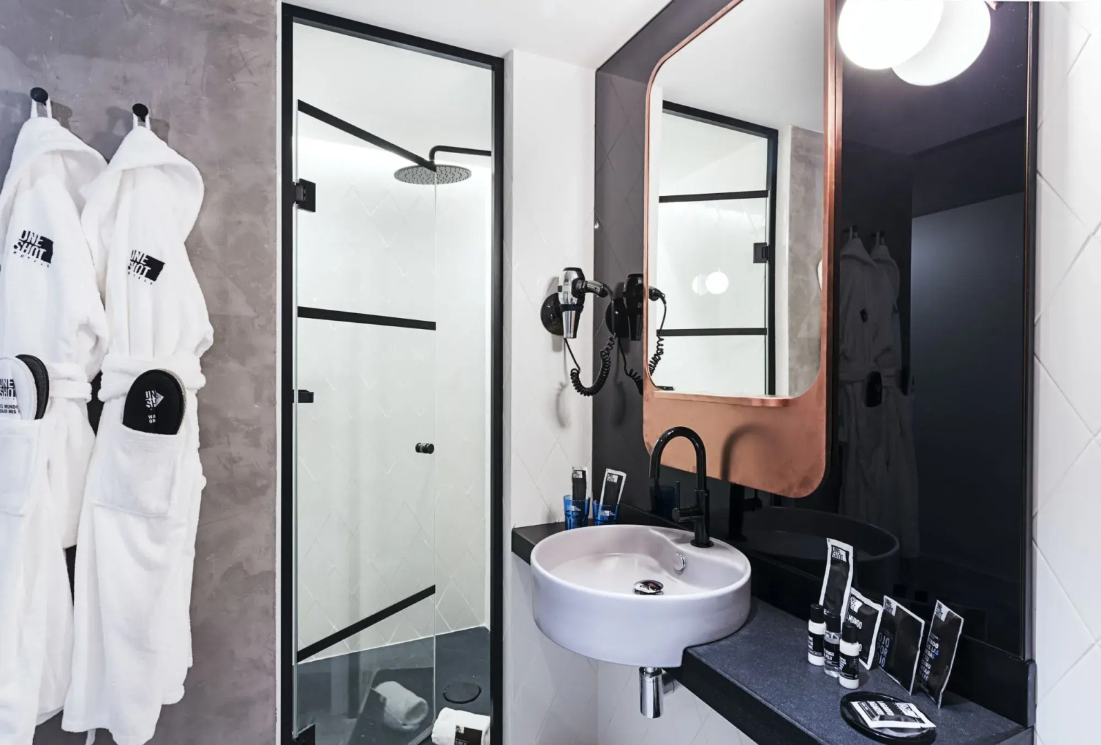 Отель One Shot Tabakalera House