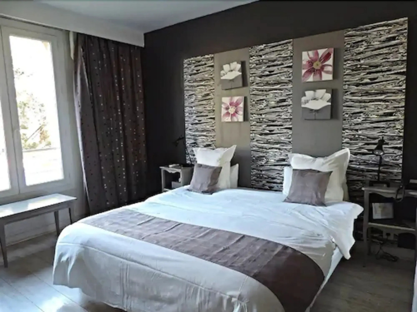 Les Aubuns Country Hôtel