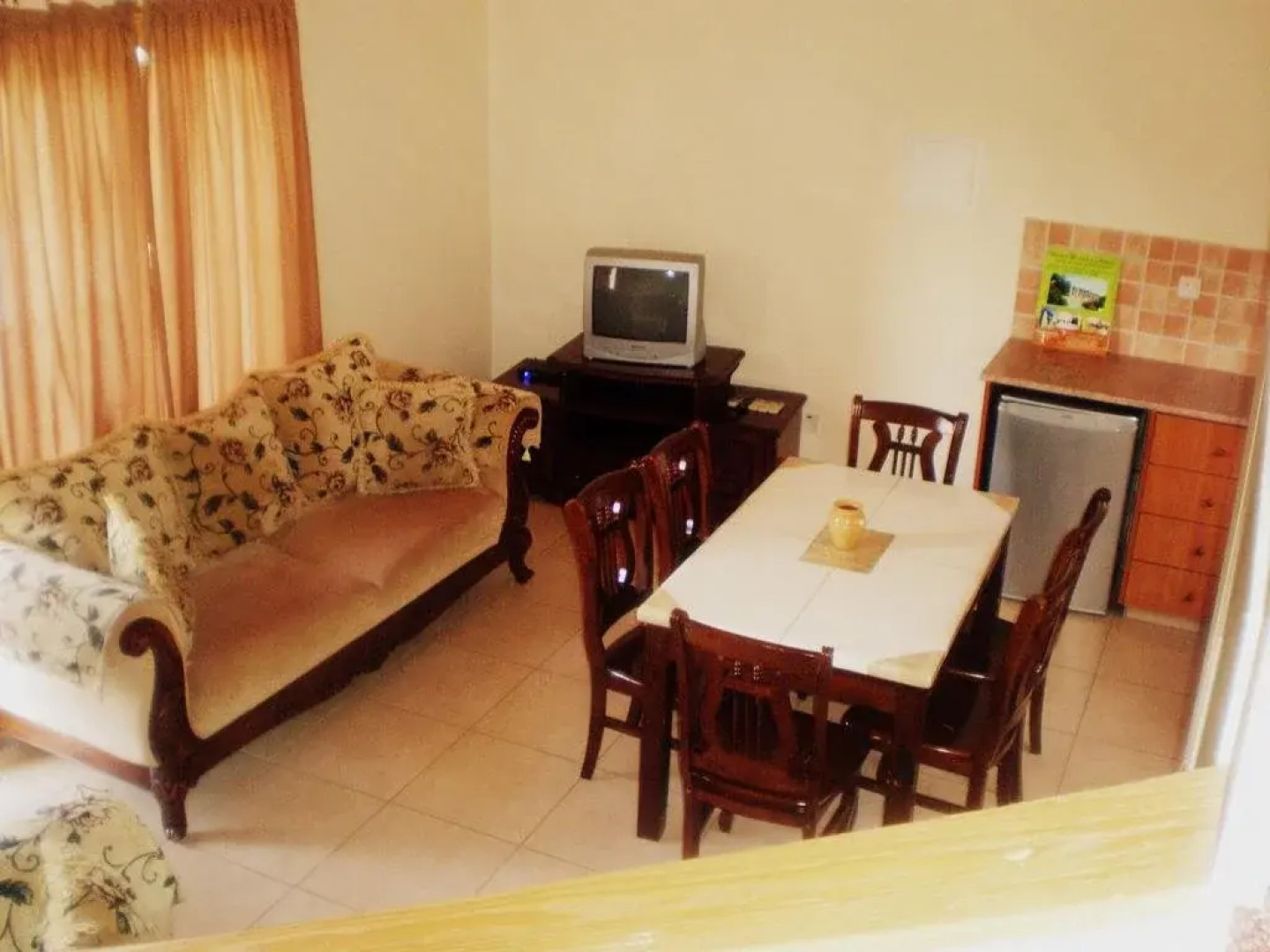 K H G Stone Wood Cottages