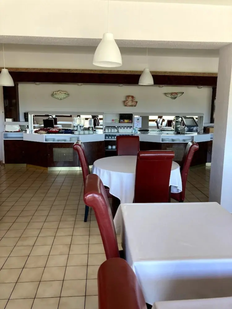 Brit Hotel Essentiel Moulins Avermes