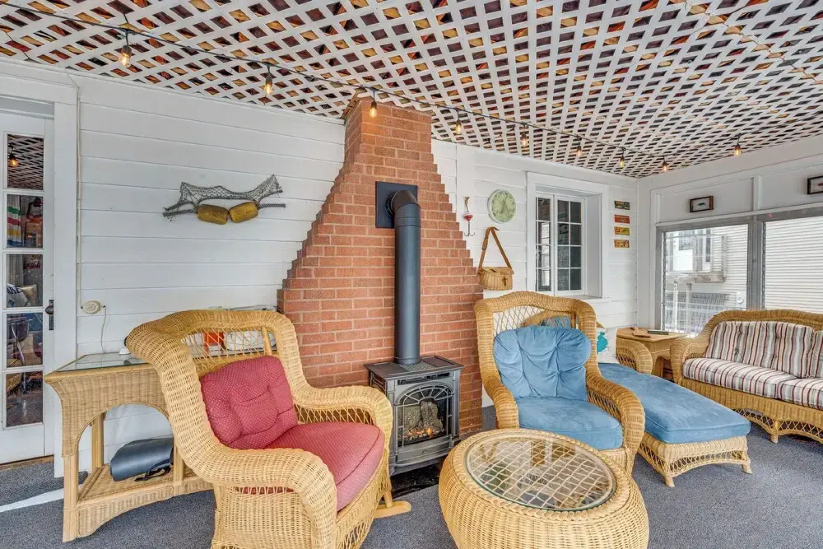 Family-friendly Lake Waubesa Home: Boat + Swim!