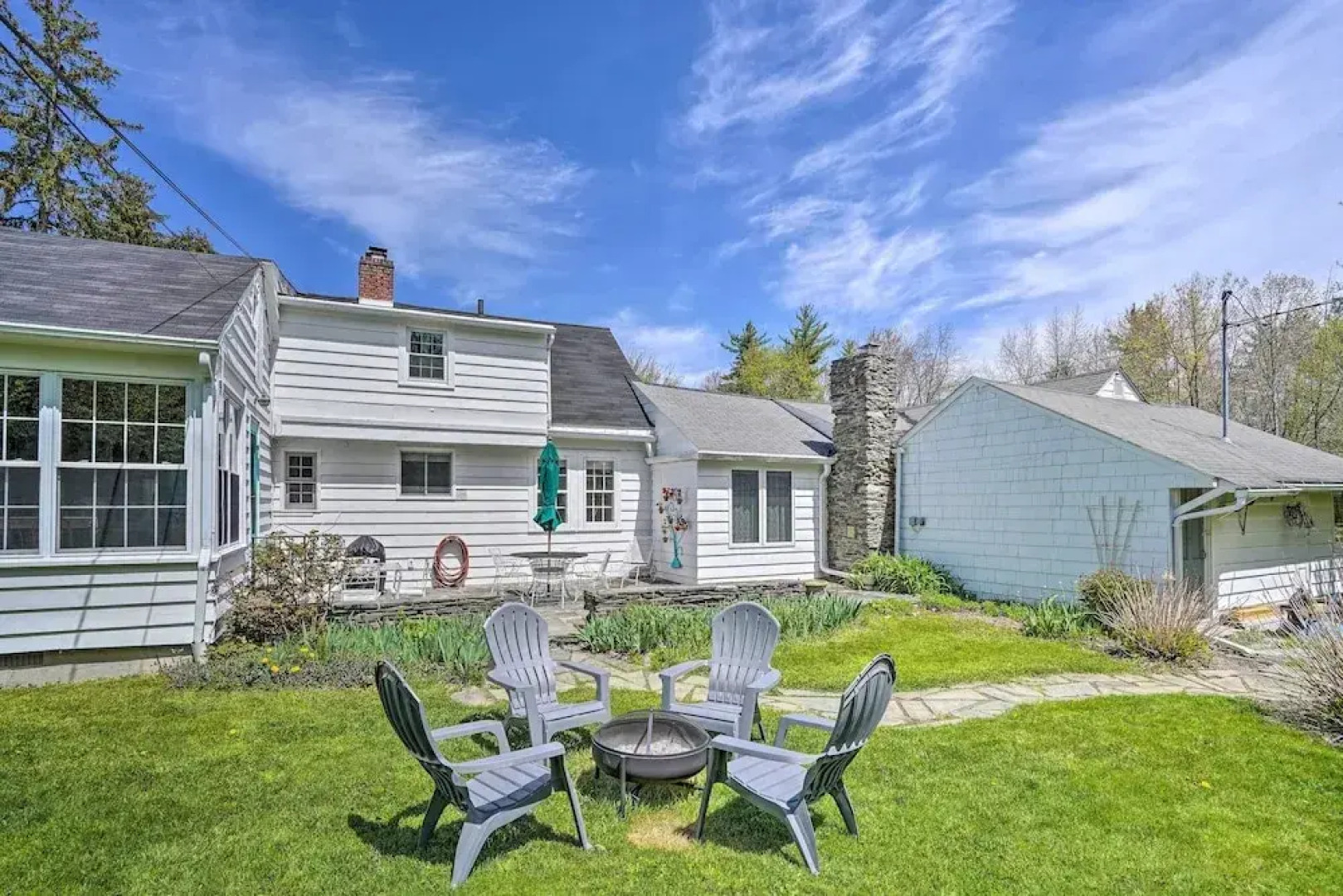 Quaint Woodstock Escape - 2 Mi to Tinker St!