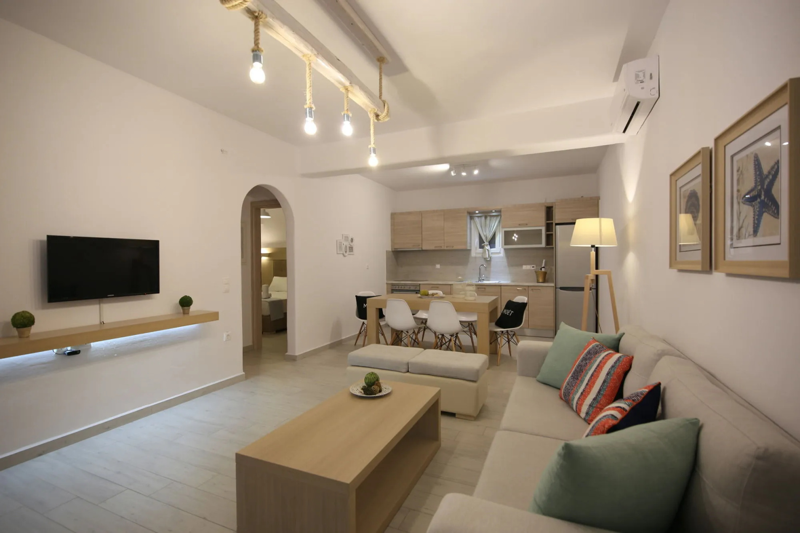 Evi Suites & Villas