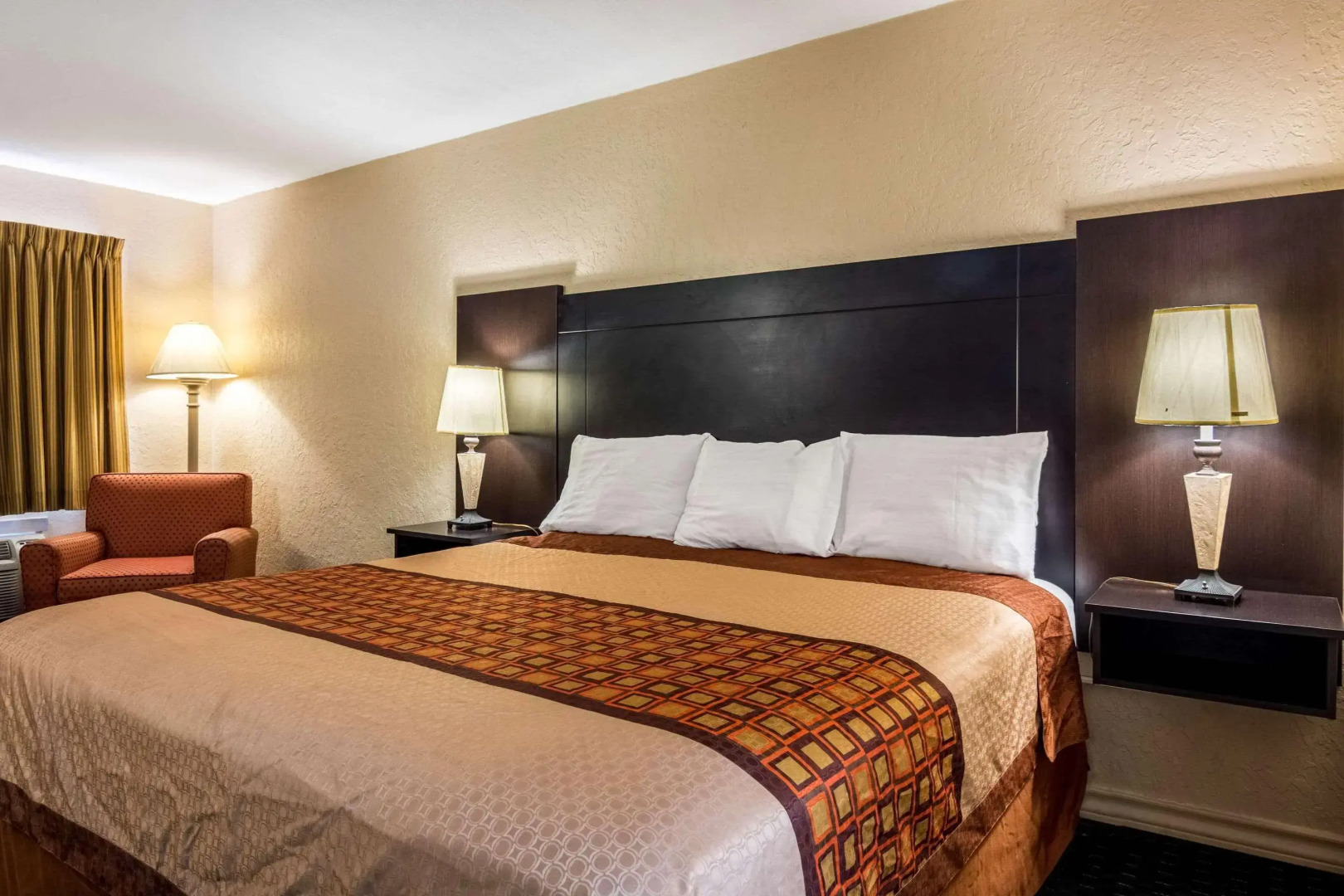 Broken Bow Inn and RV Park