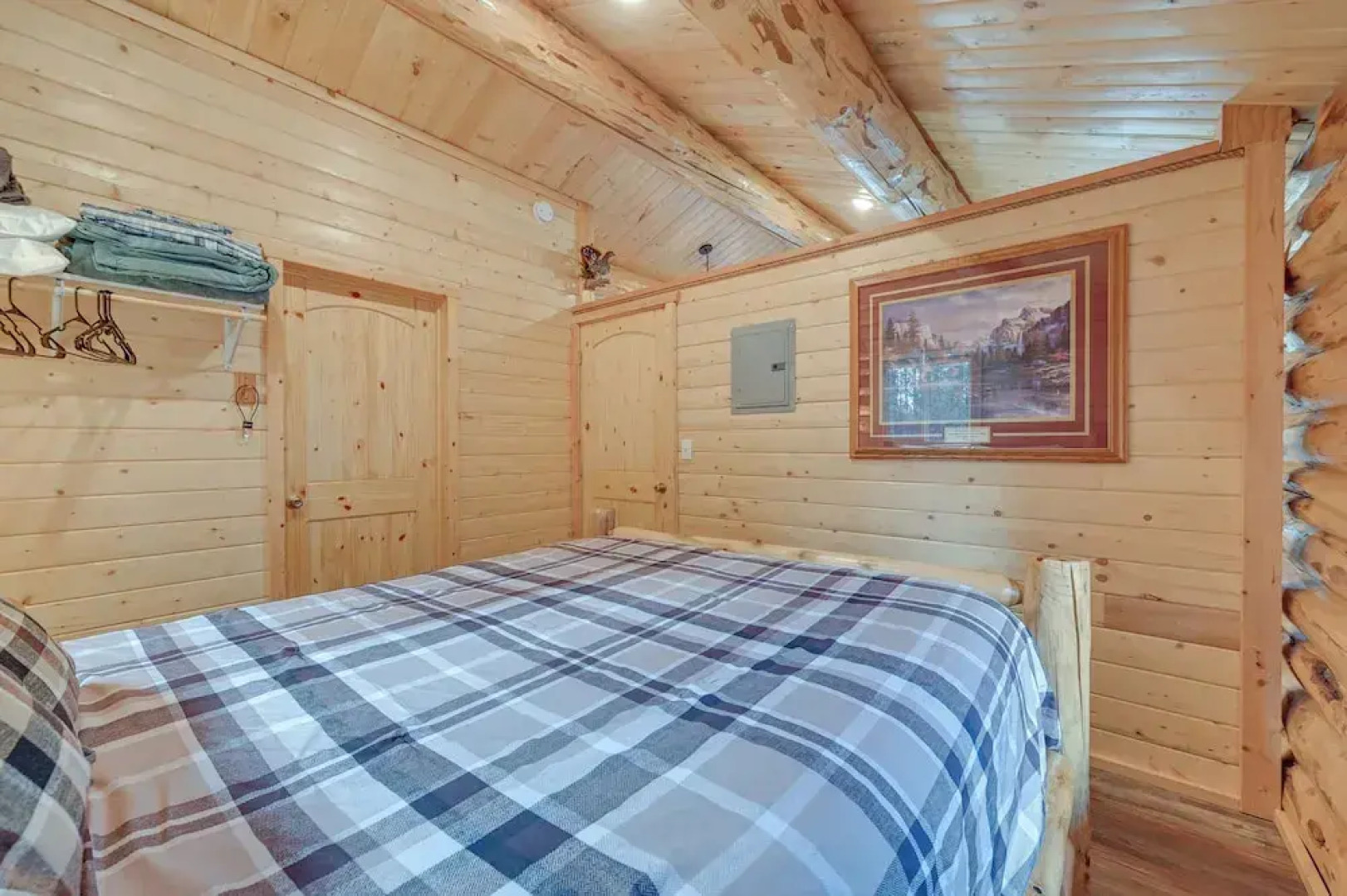 Soldotna Fisherman's Cabin ~ 6 Mi to Kenai River