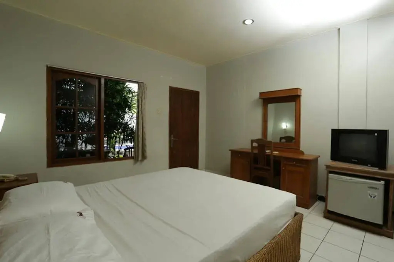 RedDoorz @ Werkudara Legian