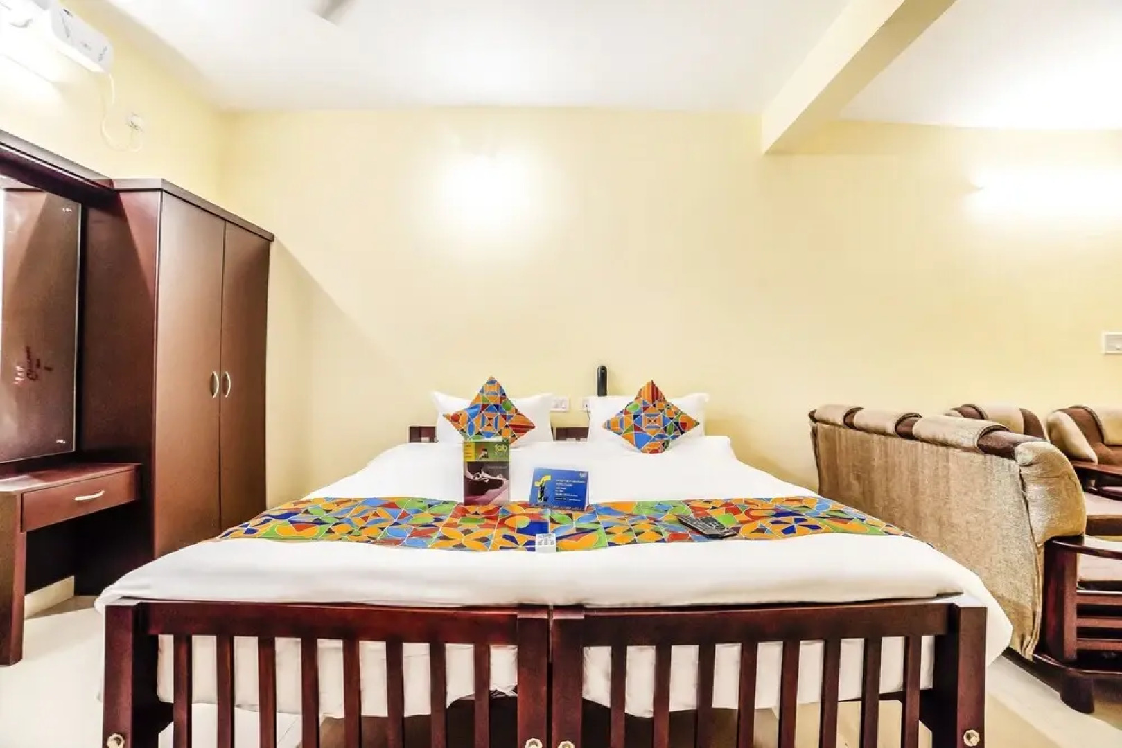 FabHotel Ghala Heights Ernakulam