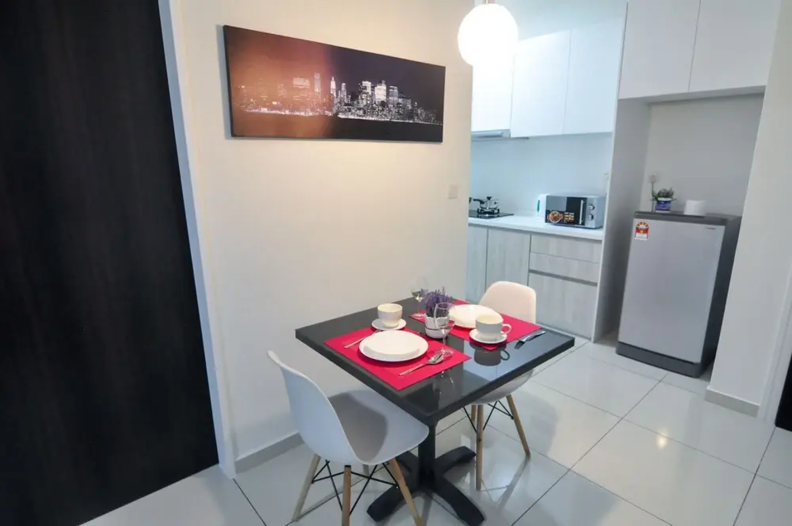 Kenwingston Square Garden by IdealHub