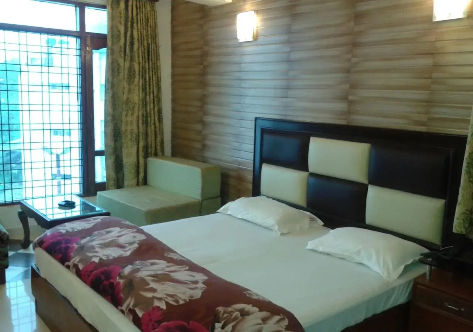 Hotel Paradise Continental