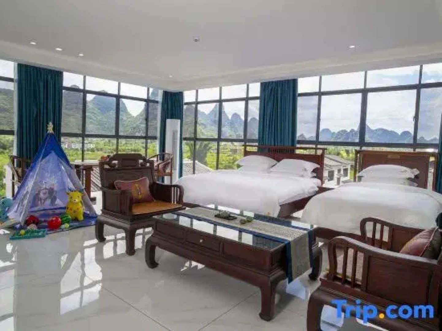 Poly Homestay (Yangshuo Yulonghe Branch)