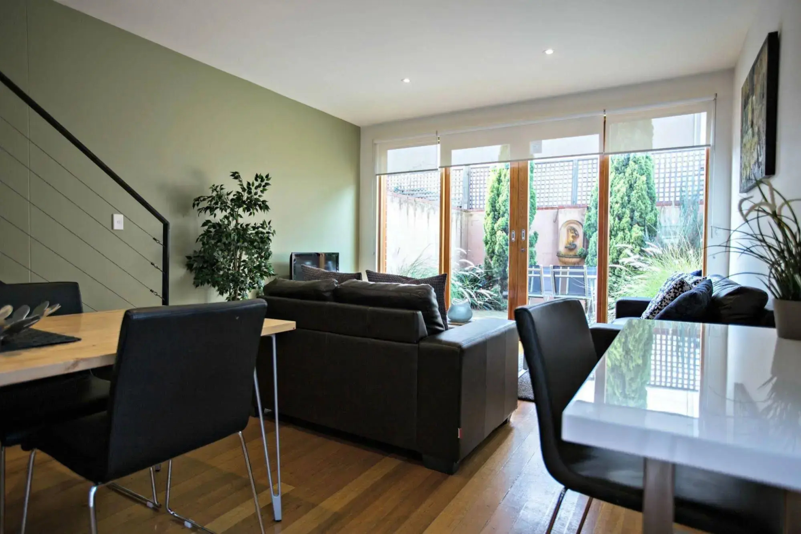 Specialty Accommodation – Adelaide Dress Circle Apartments