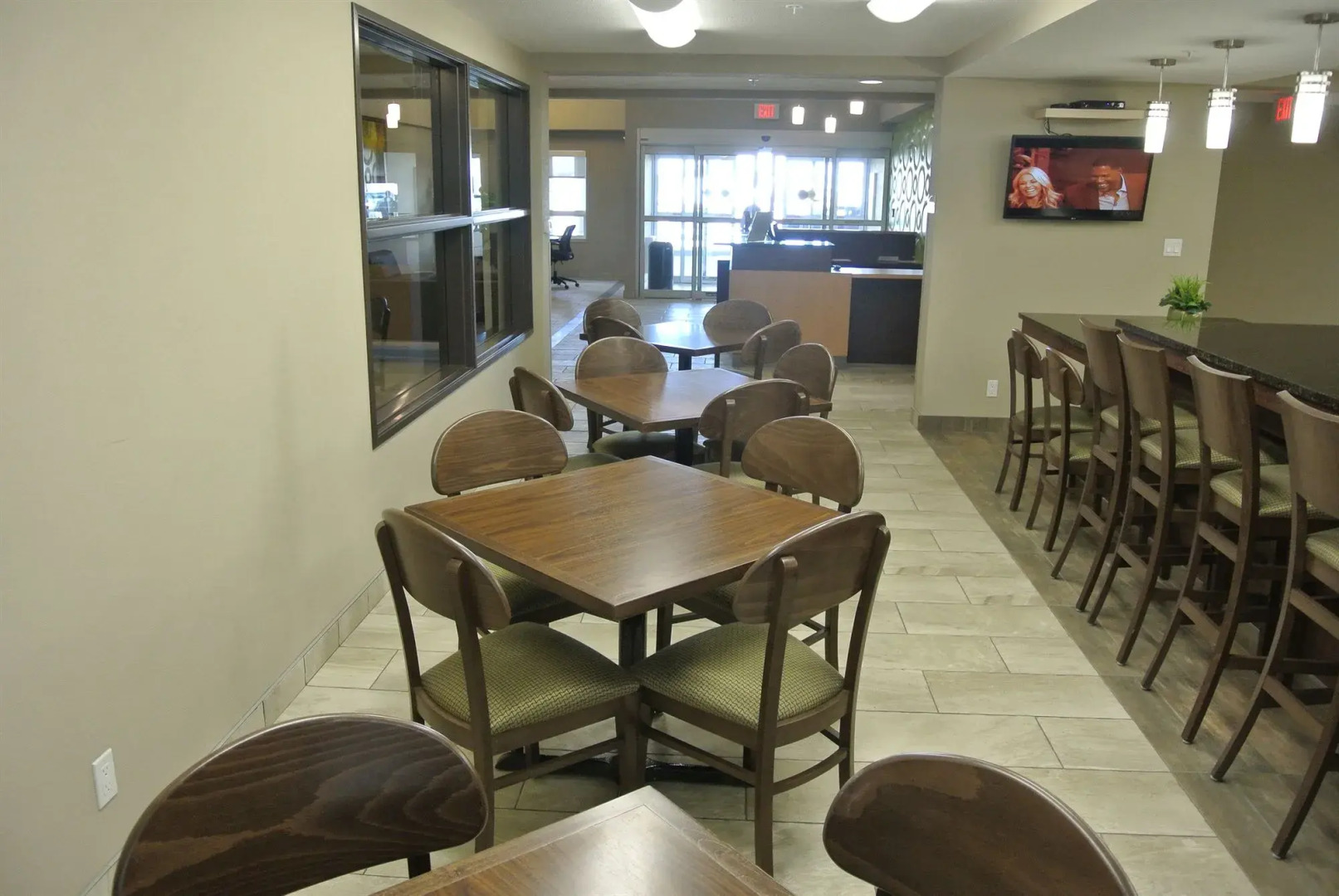 Home Inn and Suites Lloydminster