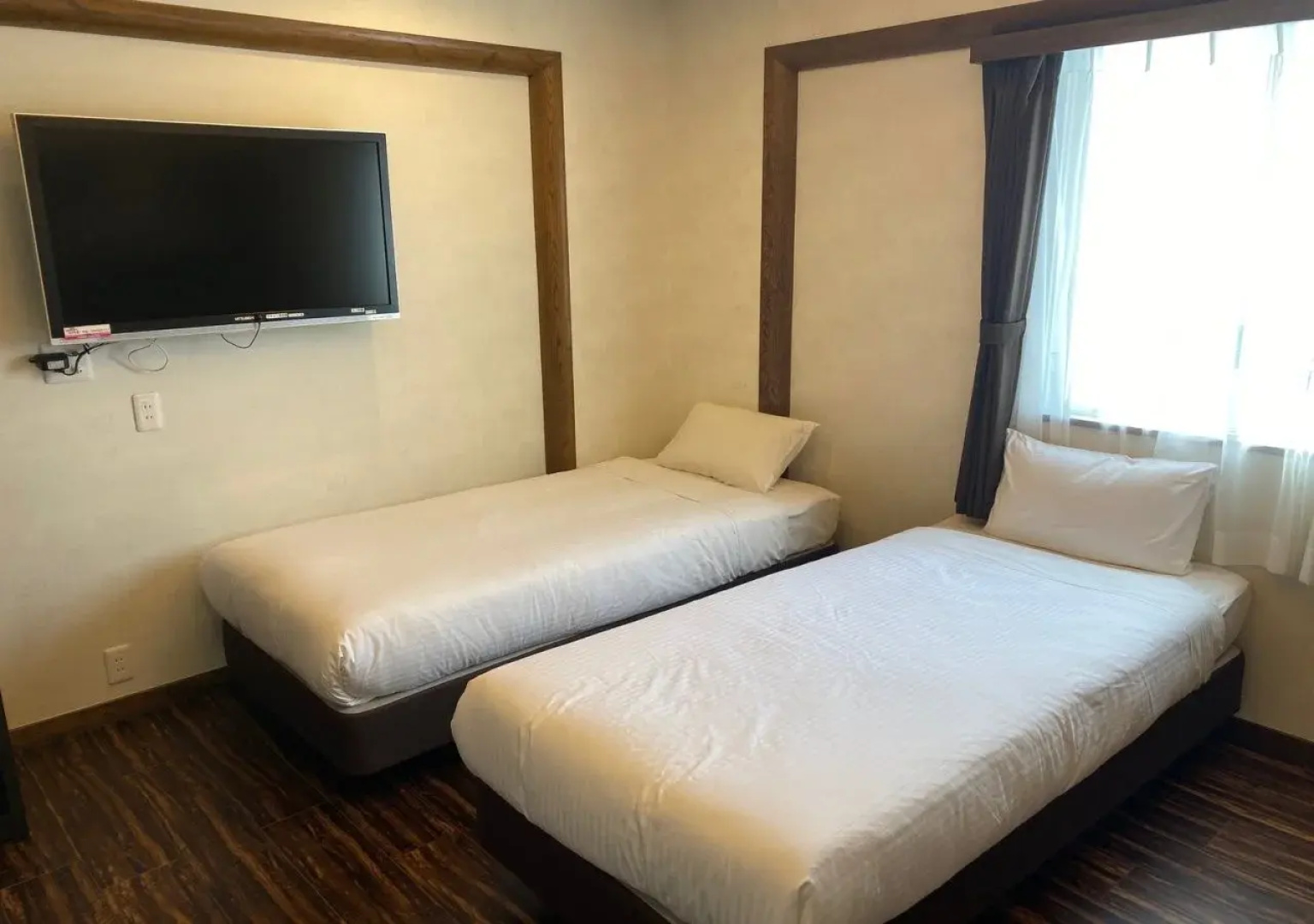Ginowan Crystal Hotel