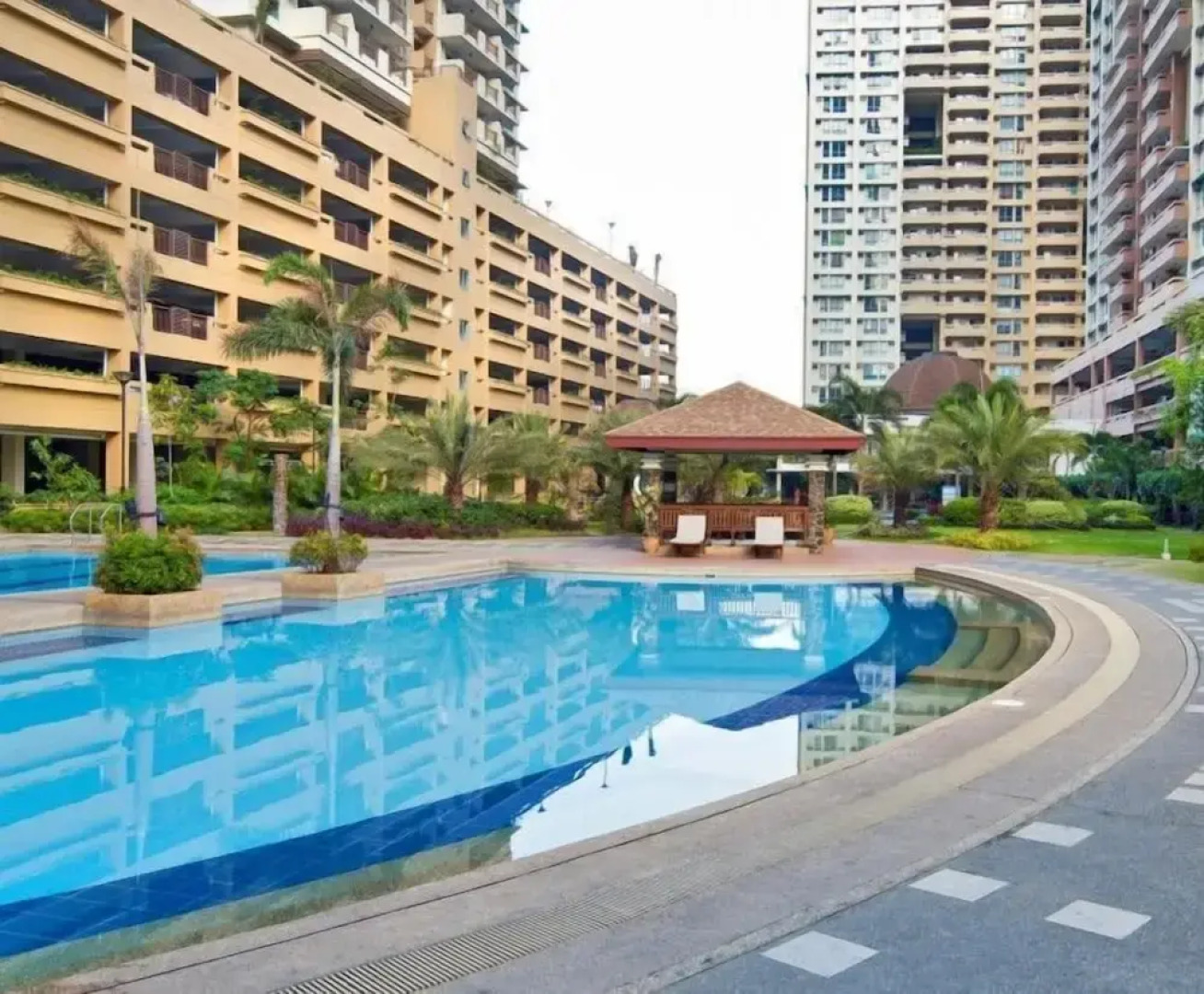 Makati CBD Resort 2 bedroom