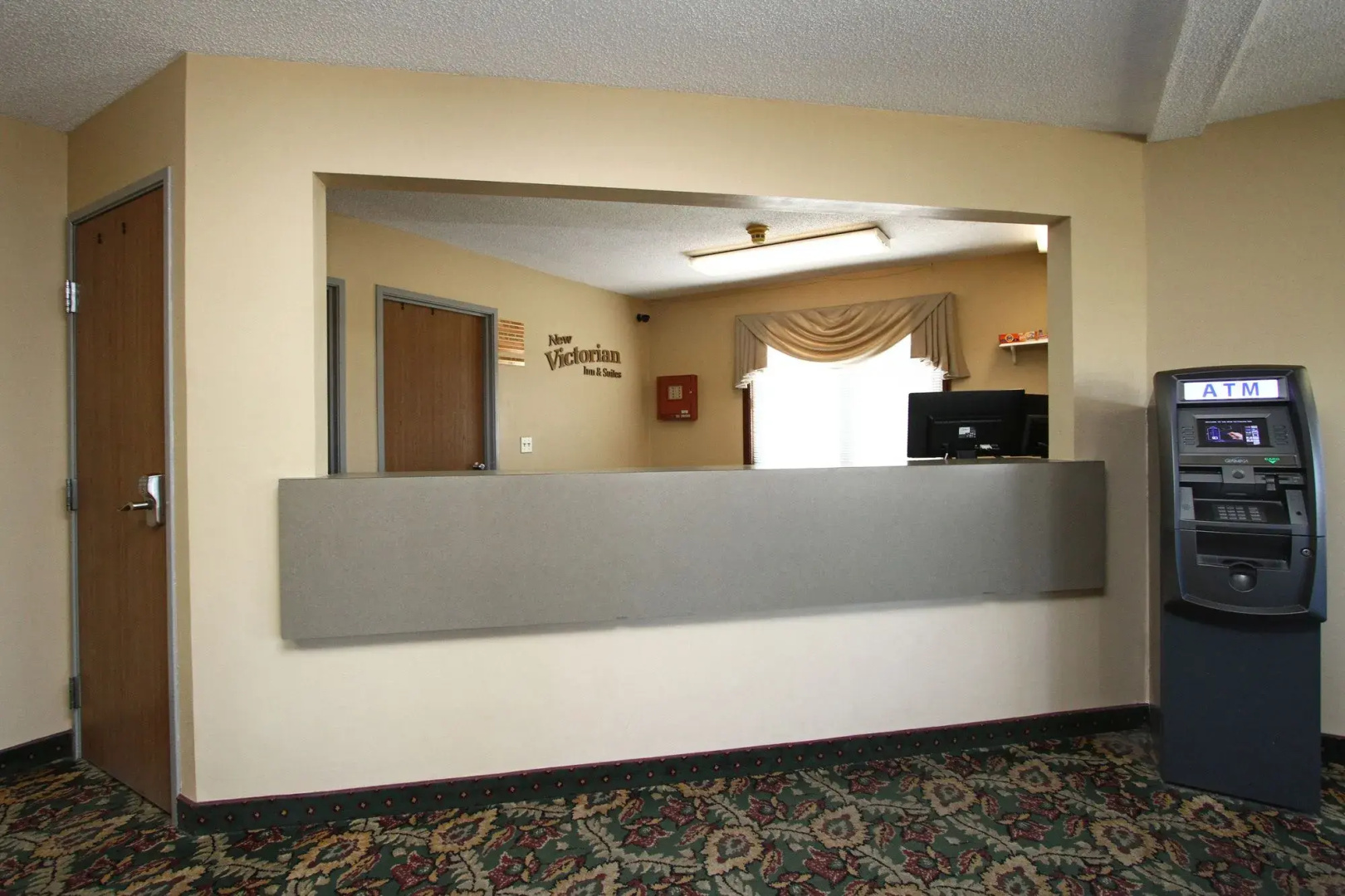 New Victorian Inn and Suites