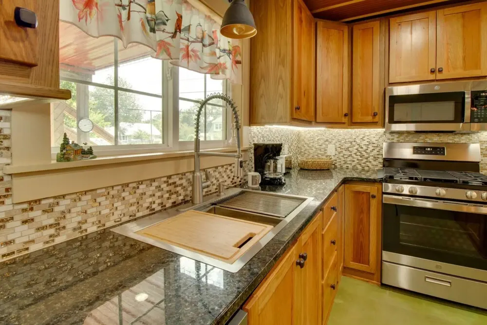 Unique Cotter Getaway w/ Deck & Outdoor Dining!