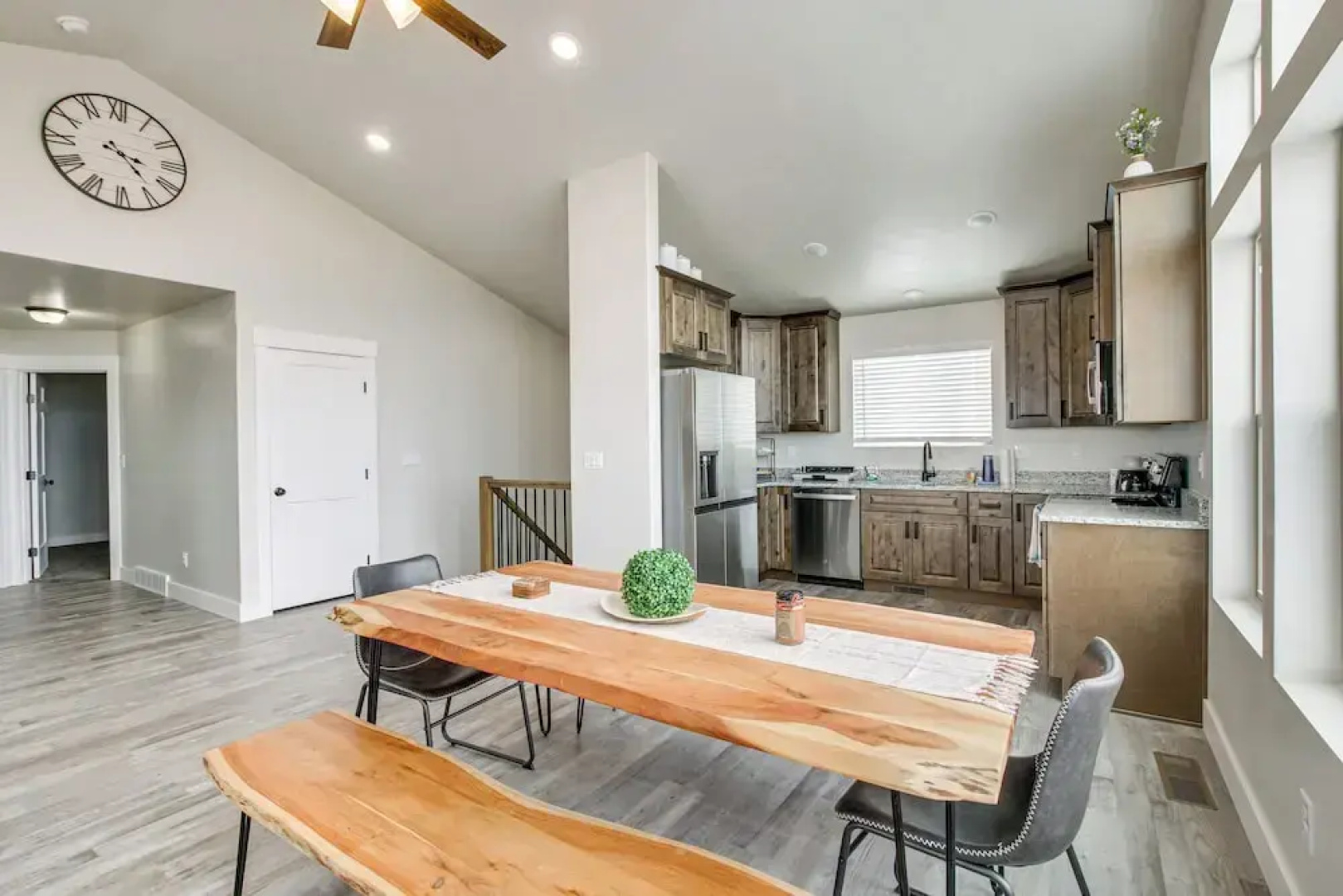 2 Mi to Bear Lake: Mtn-view Gem in Garden City
