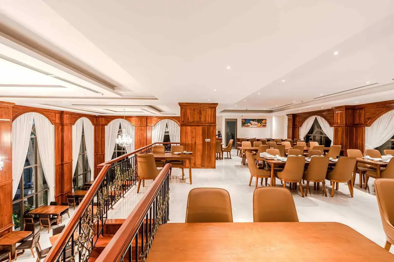 Sea Breeze Hotel & Villa