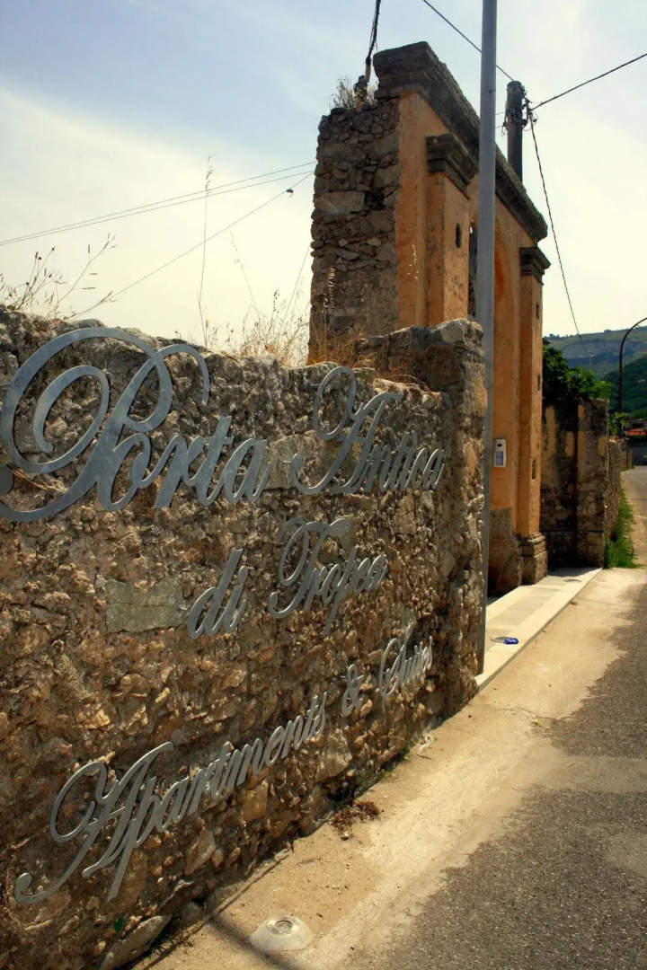 Porta Antica Di Tropea