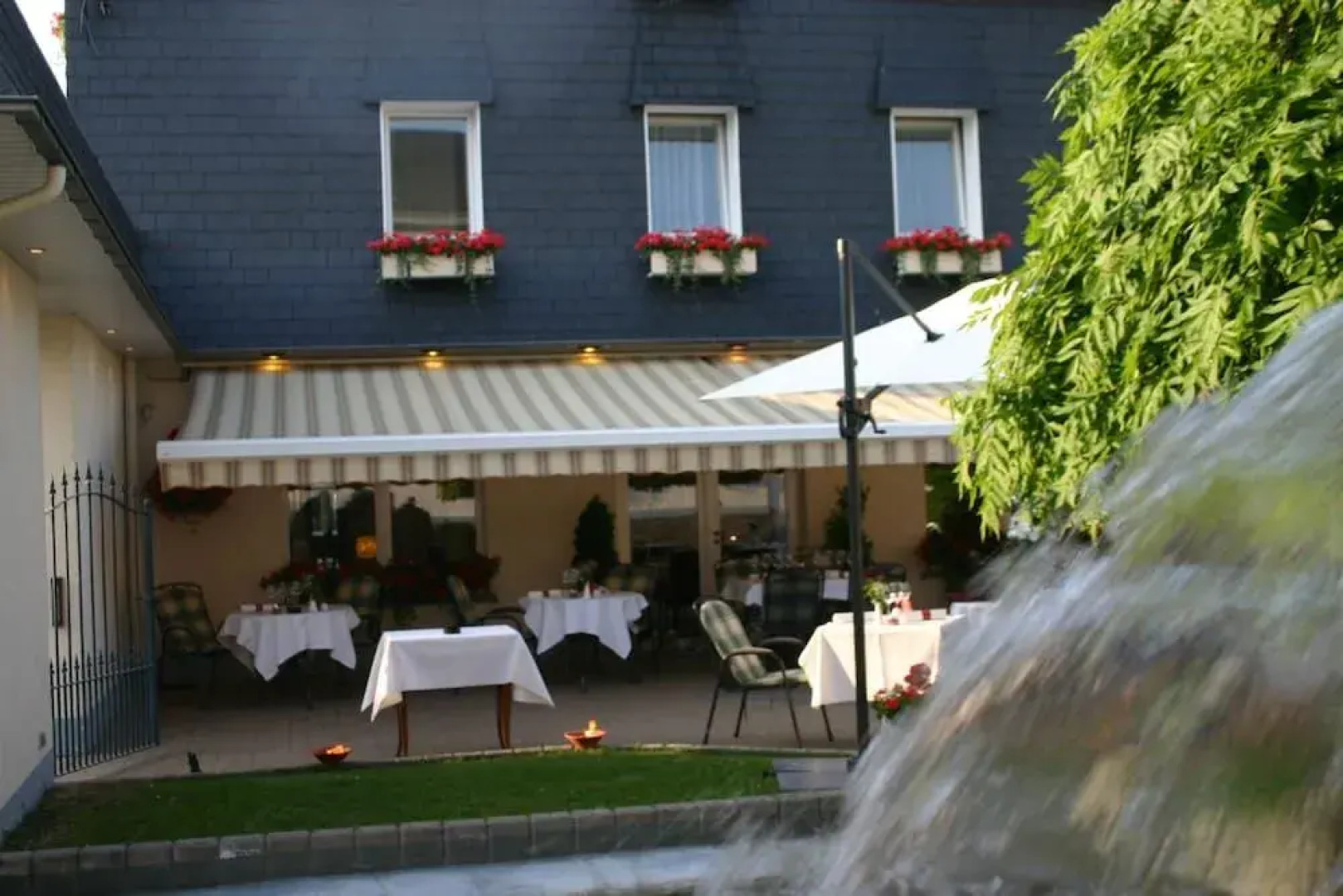 Hostellerie Le Roannay