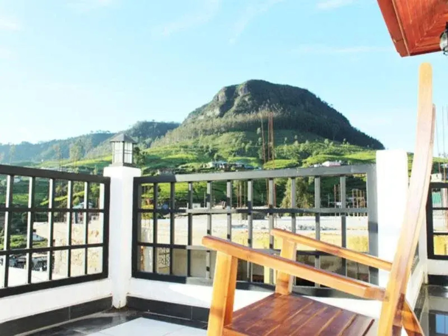 Riseans White Palace