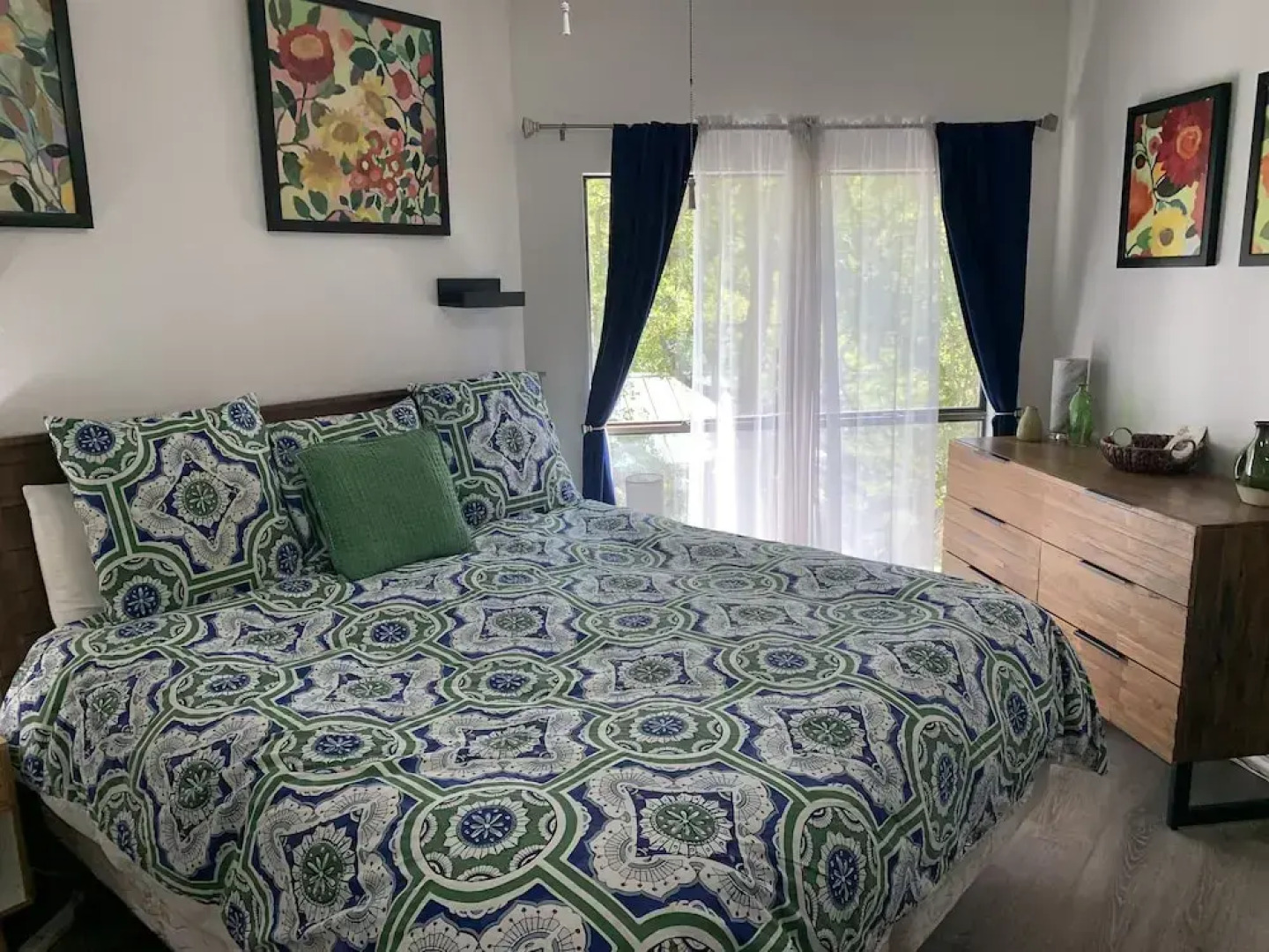 Treetop Villa IC215 by RedAwning