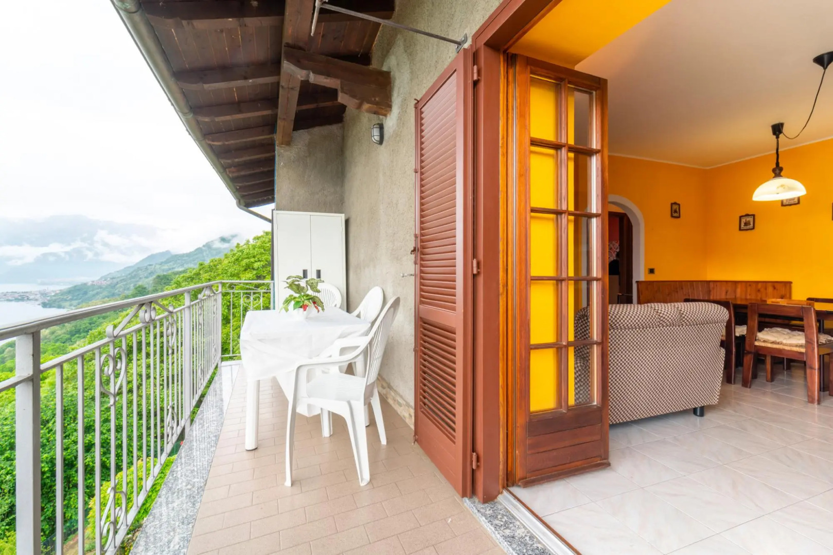 Un Balcone sul Lago in Montemezzo