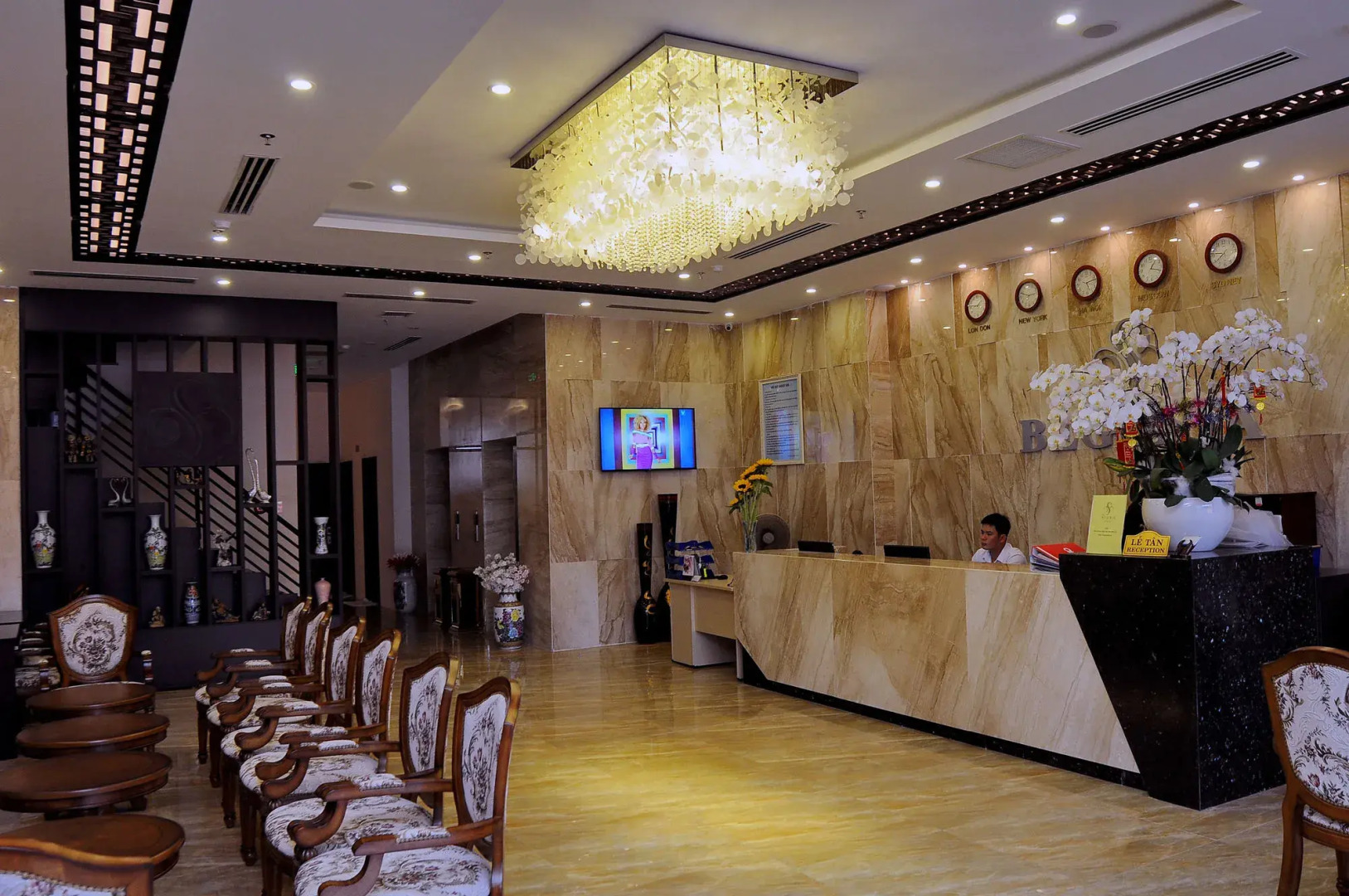 Begonia Nha Trang Hotel