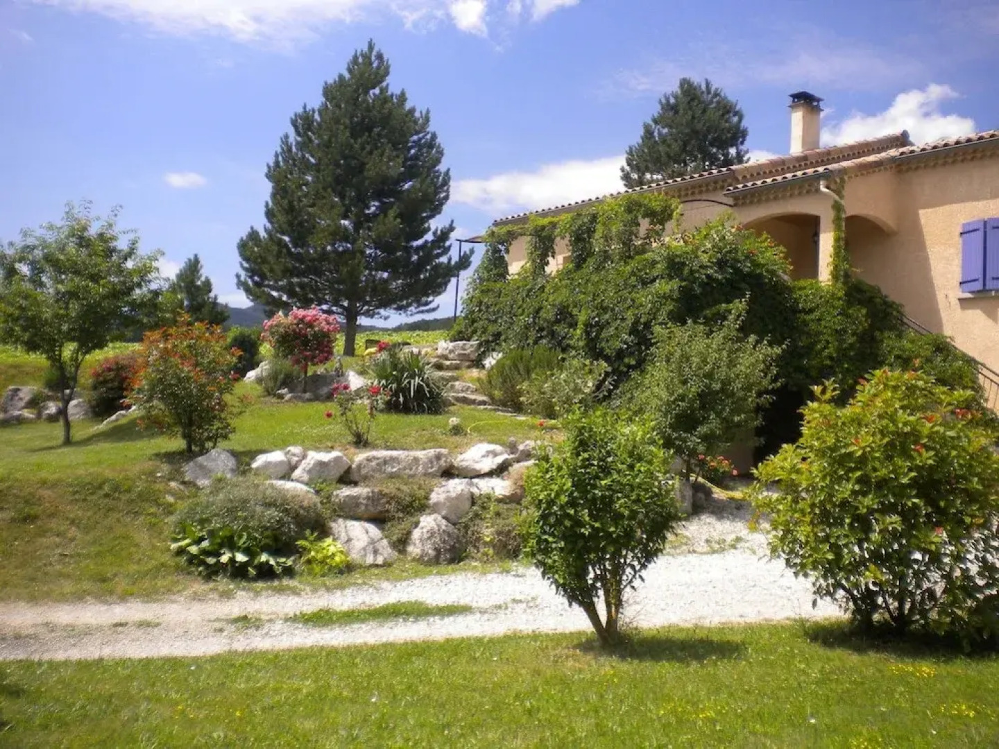 Great Detached House Near Die With Magnificent View and Beautiful Garden