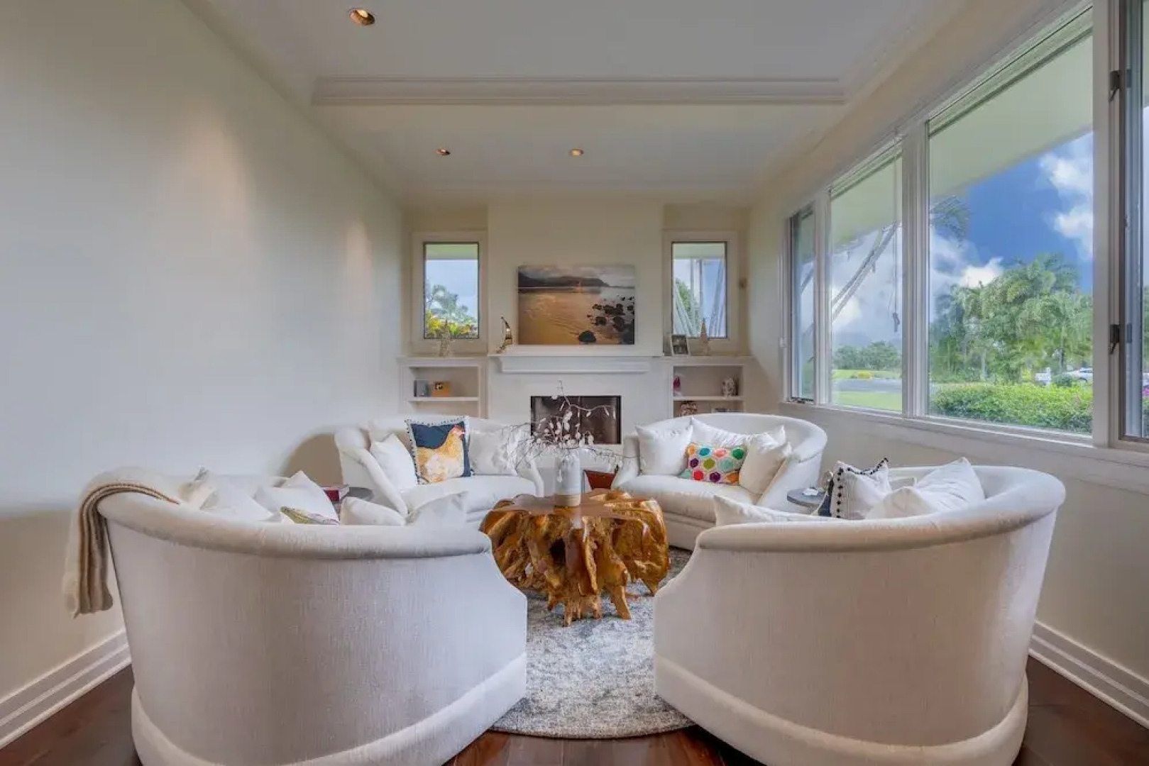 Pau Laka 5 Bedroom Home by RedAwning