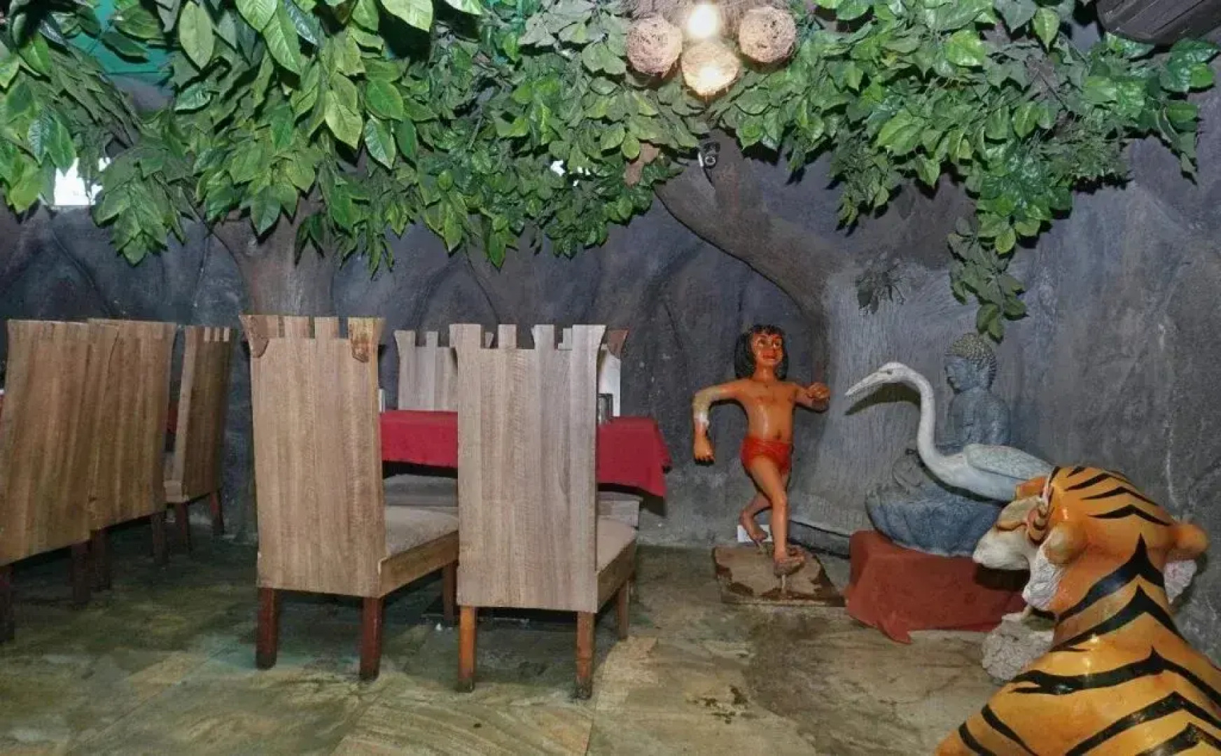 OYO 24755 Mahendra Pedawala