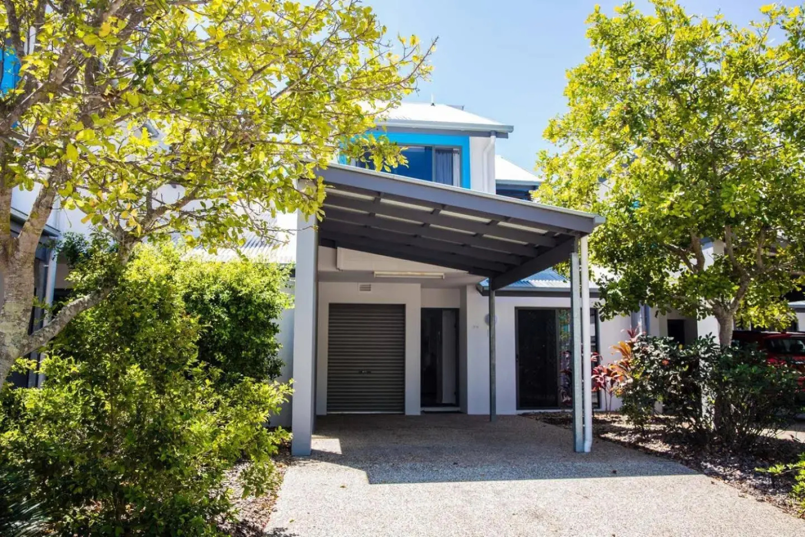 Tropical Getaway in 2 Bedroom Unit in 4 star Resort