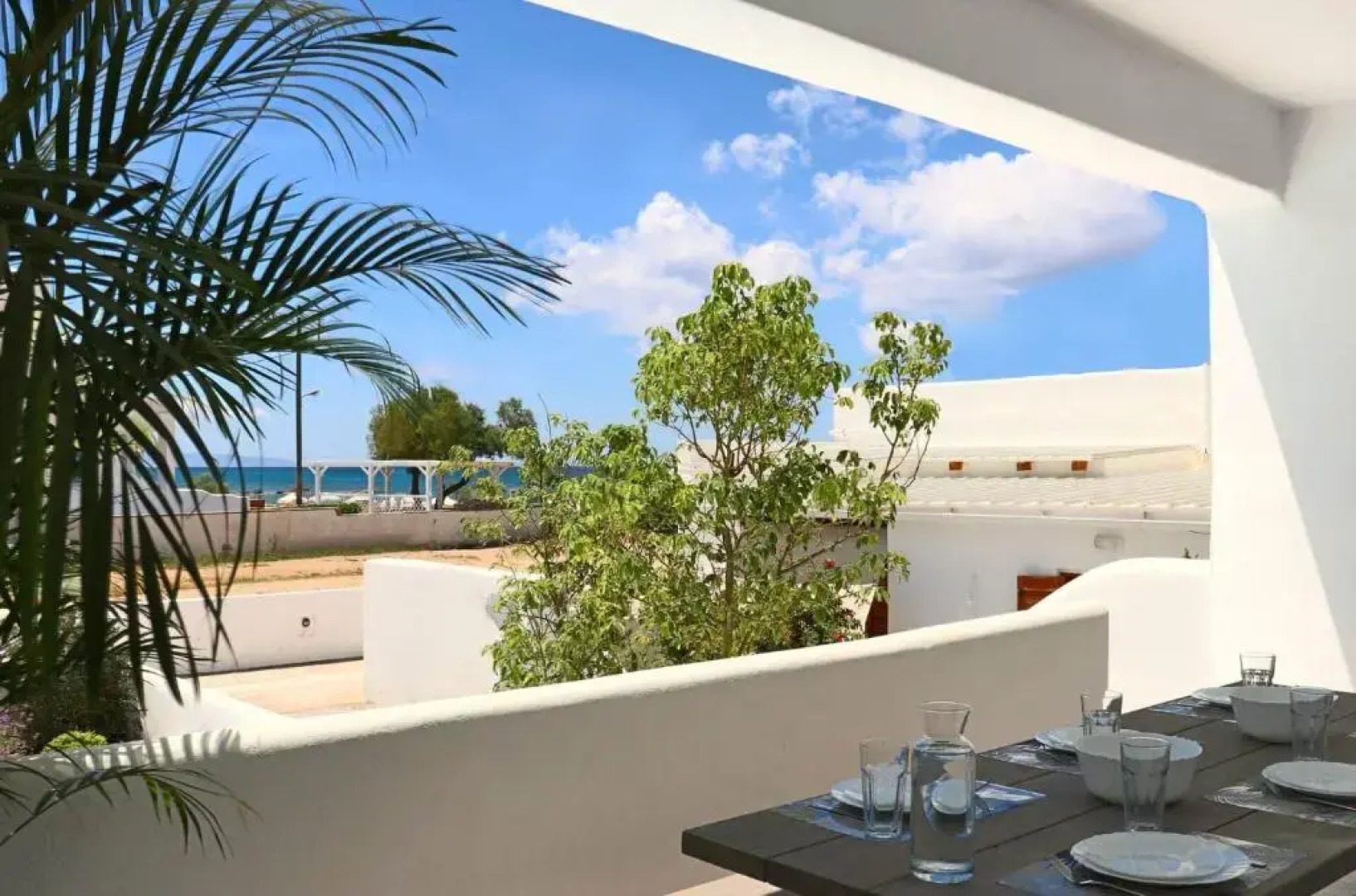 The Nine Graces - Agios Prokopios Beach Villas with Private Swimming Pools