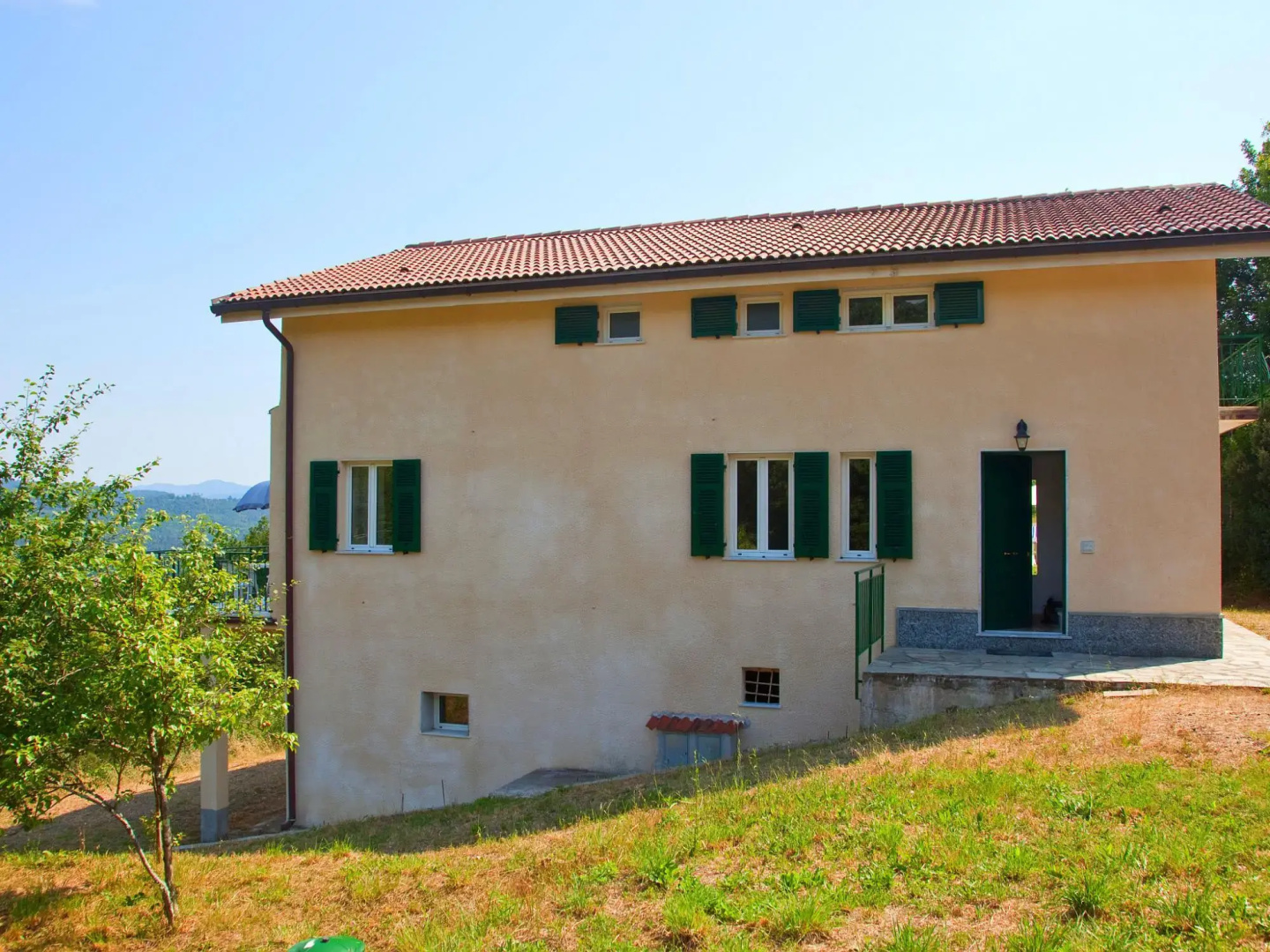 Stunning Cottage in Sesta Godano with Balcony