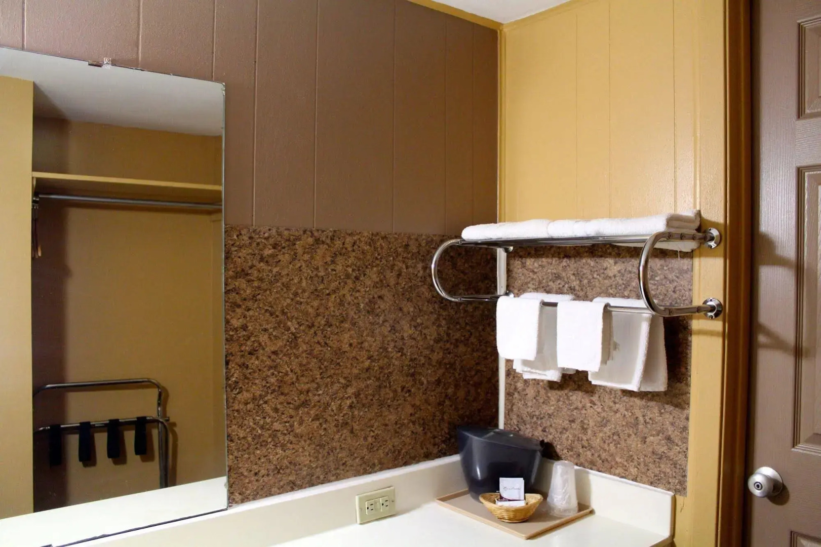 Executive Inn and Suites