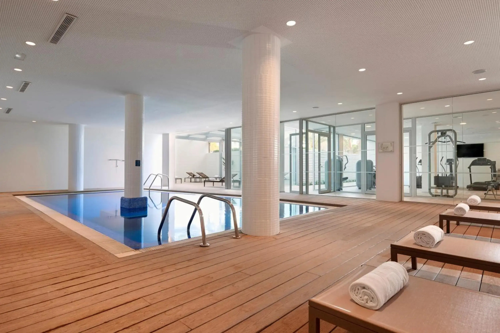 Отель Melia Calviá Beach