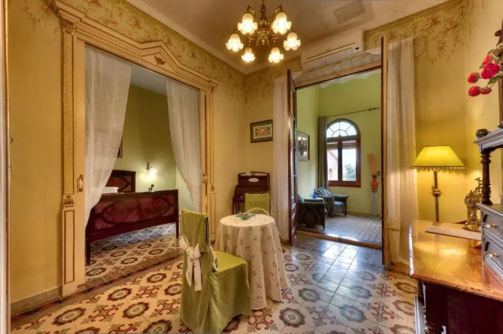 Hotel Casa Ceremines