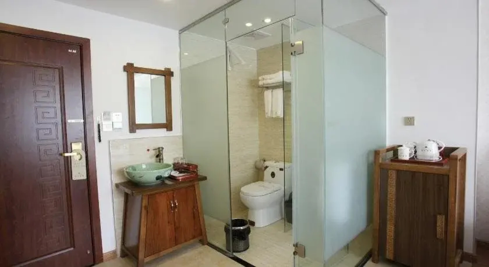 Home in the Distance Hotel