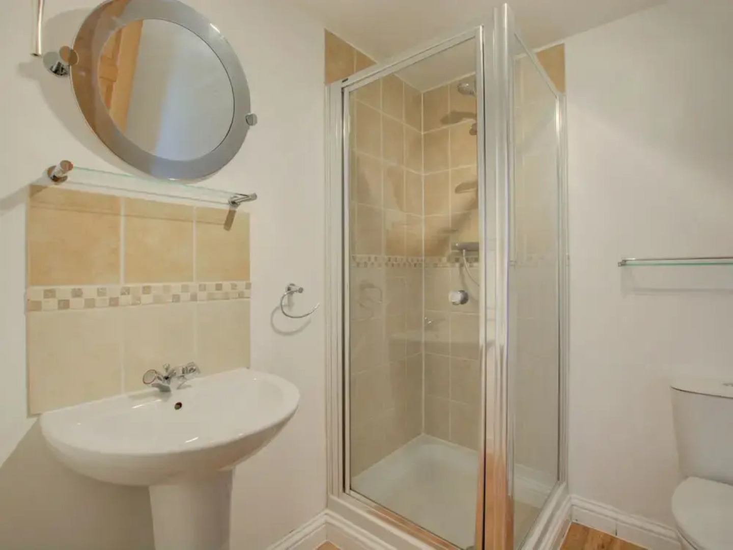 Beautiful Holiday Home With Private Garden and Close to the sea