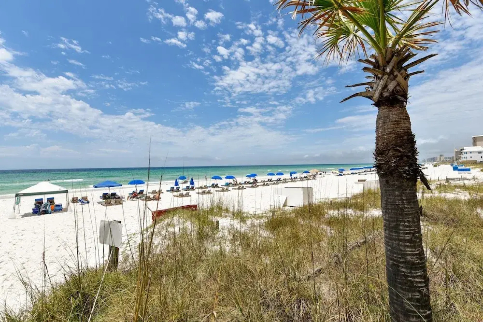 Summerhouse by Book That Condo