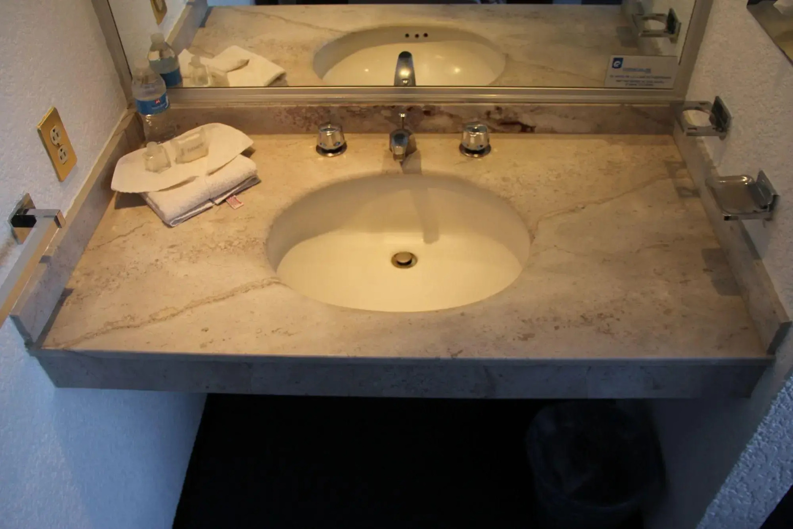 Hotel Parador Del Rio